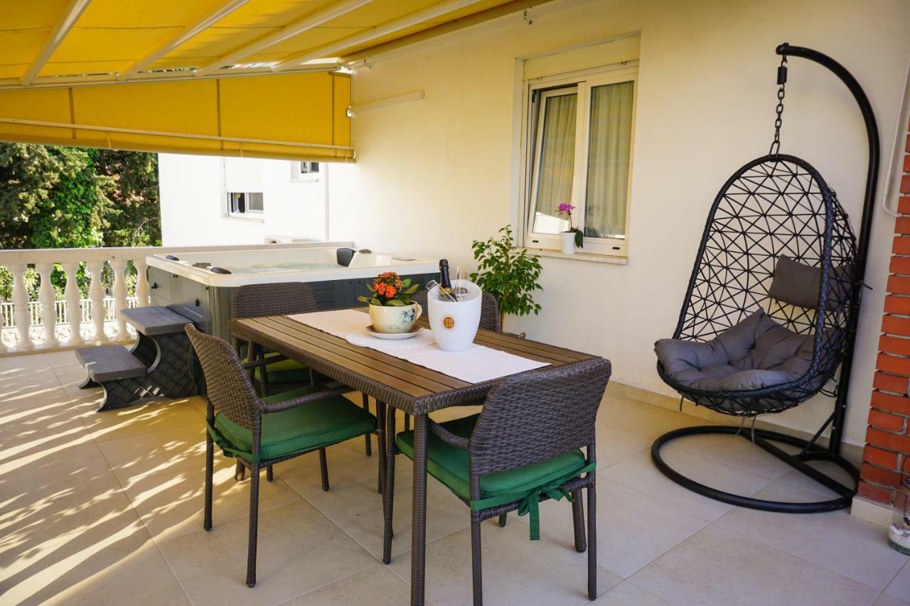 Apartment Paula With Private Jacuzzi And Parking- Near The Beach ซาดาร์ ภายนอก รูปภาพ