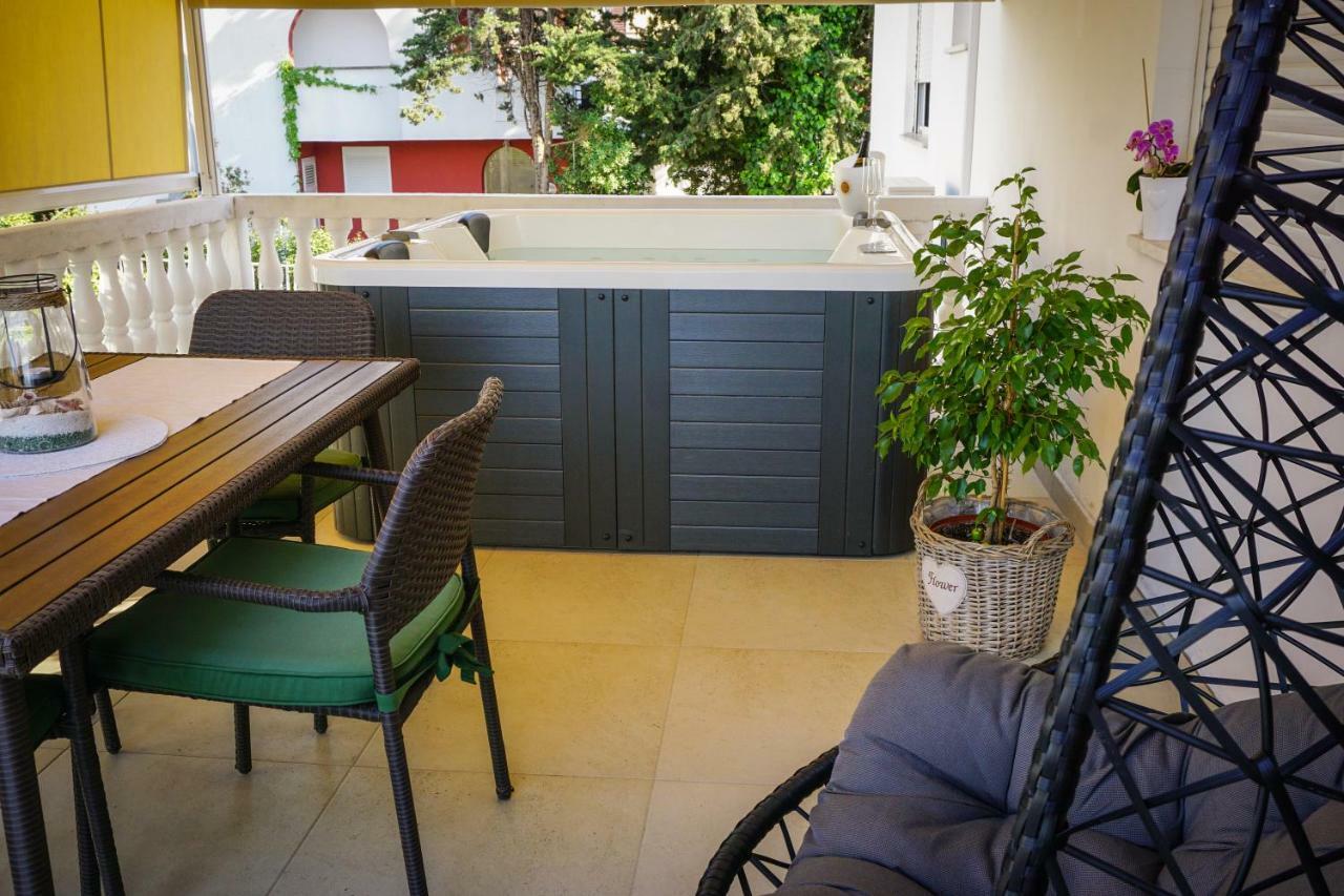 Apartment Paula With Private Jacuzzi And Parking- Near The Beach ซาดาร์ ภายนอก รูปภาพ