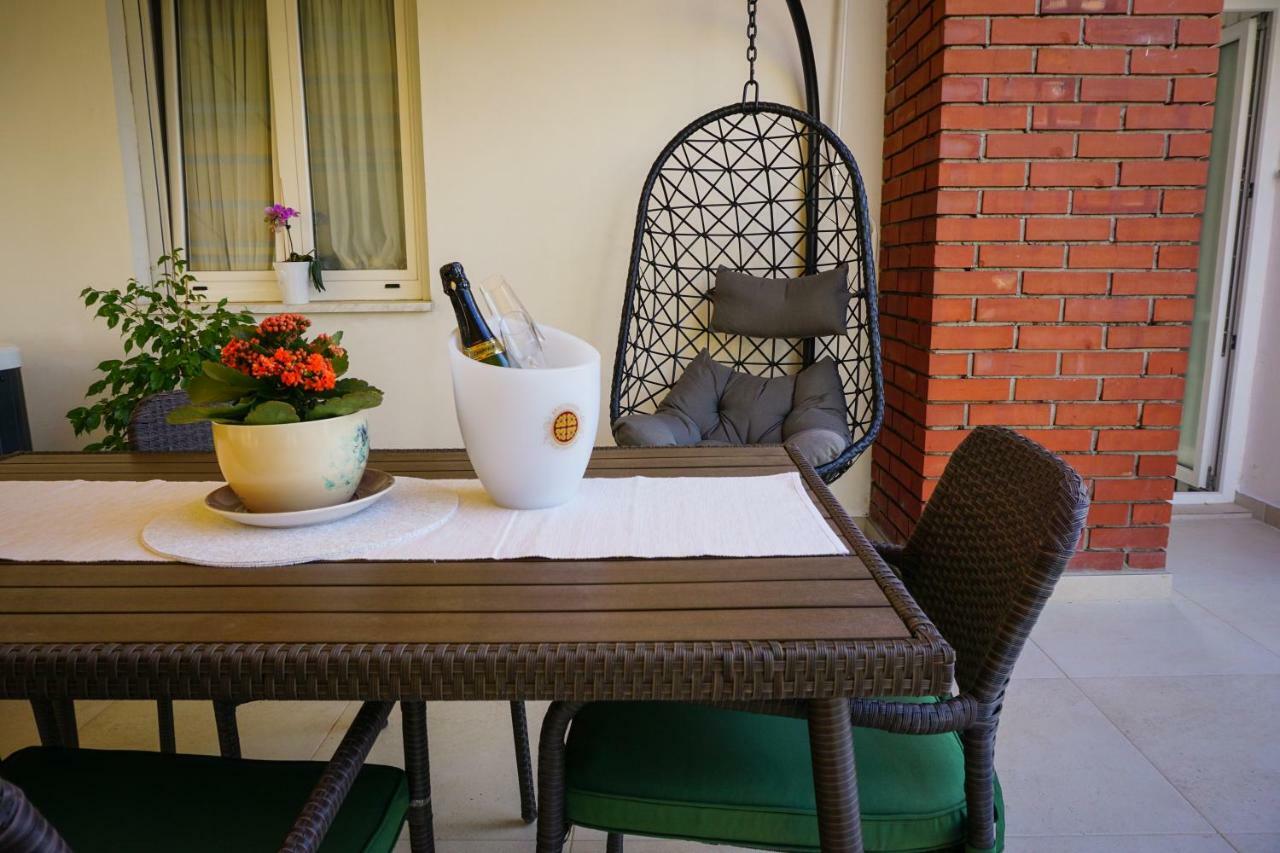 Apartment Paula With Private Jacuzzi And Parking- Near The Beach ซาดาร์ ภายนอก รูปภาพ