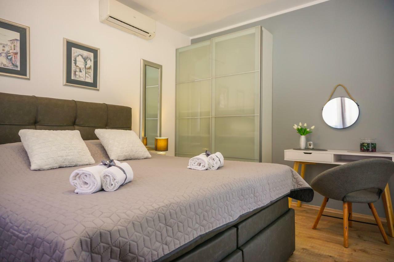 Apartment Paula With Private Jacuzzi And Parking- Near The Beach ซาดาร์ ภายนอก รูปภาพ