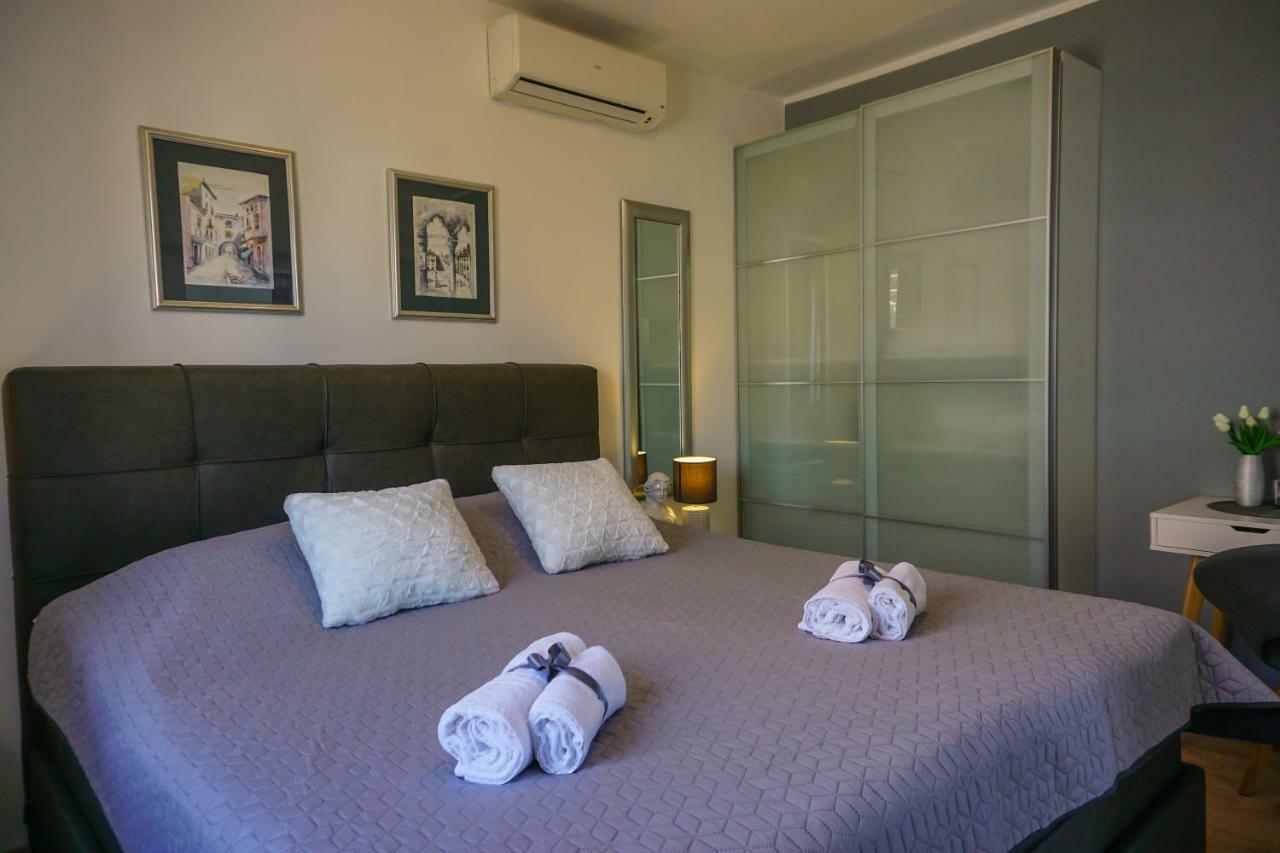 Apartment Paula With Private Jacuzzi And Parking- Near The Beach ซาดาร์ ภายนอก รูปภาพ